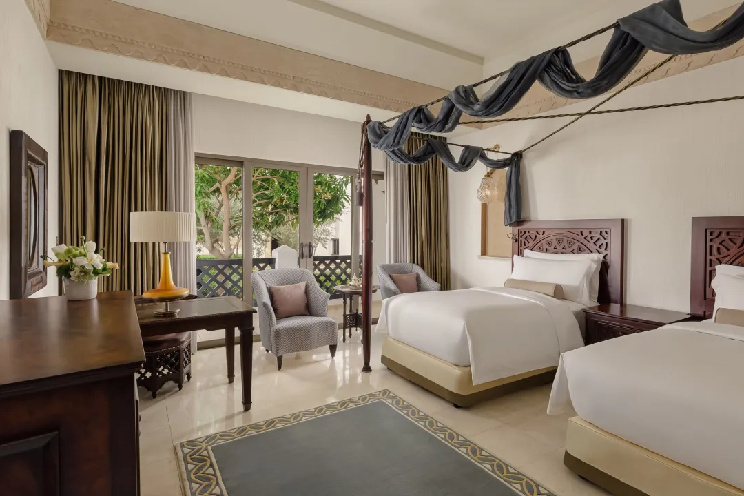 Sharq-Village-and-Spa-Deluxe-Room-Resort-View-Twin-Beds