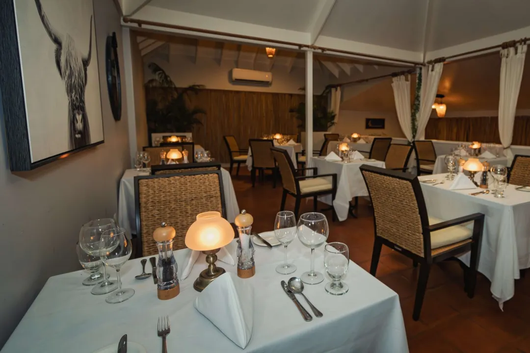 Pineapple Beach Club - Orchid