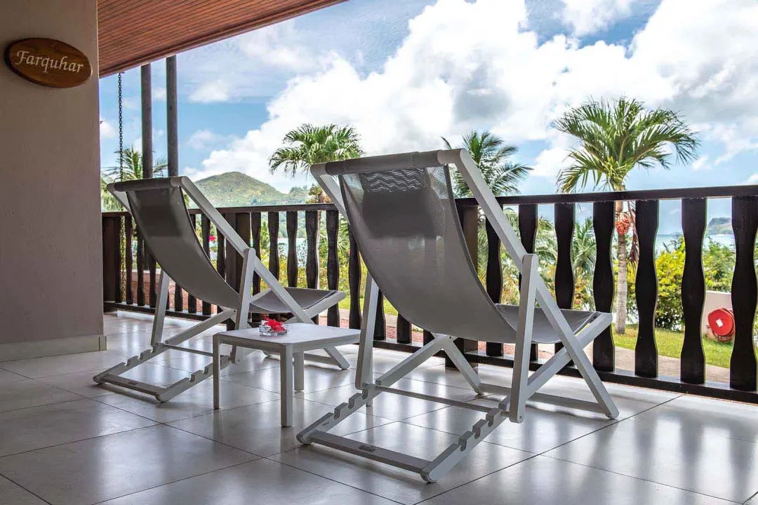 Hotel L'Archipel - Superior Room - Balcony chairs