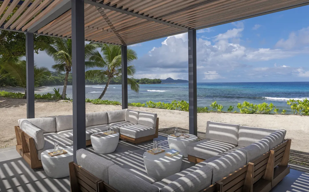 Avani_Plus_Barbarons_Seychelles_Restaurant_Somewhere_Outdoor_Terrace_with_Oceanview
