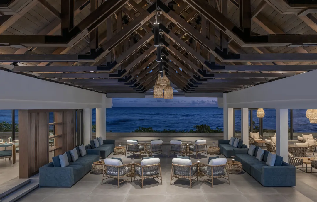 MasonsTravel_Avani_Plus_Barbarons_Seychelles_Bar_Barons