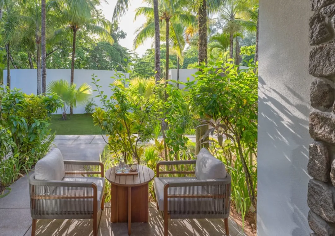 Avani-Barbarons-Seychelles-Garden-Terrace-Room-Outdoor-Furntiure