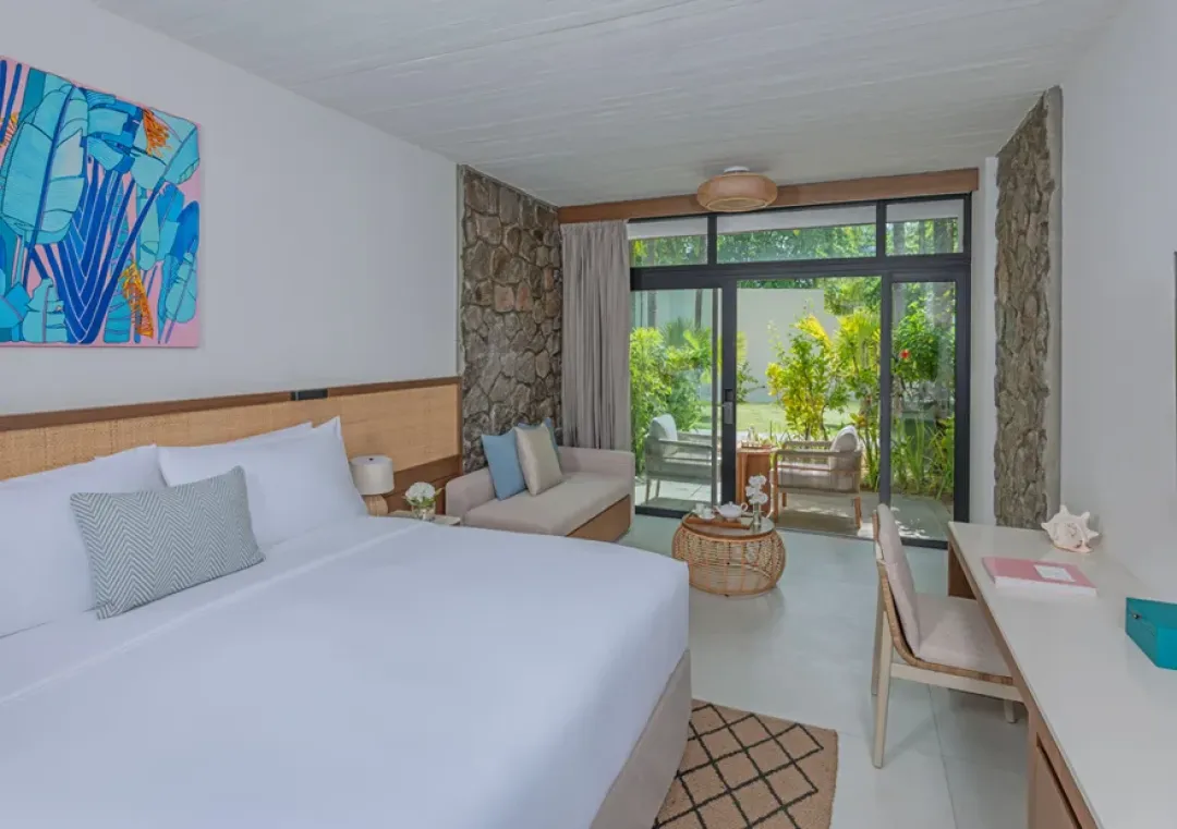 Avani-Barbarons-Seychelles-Garden-Terrace-Room