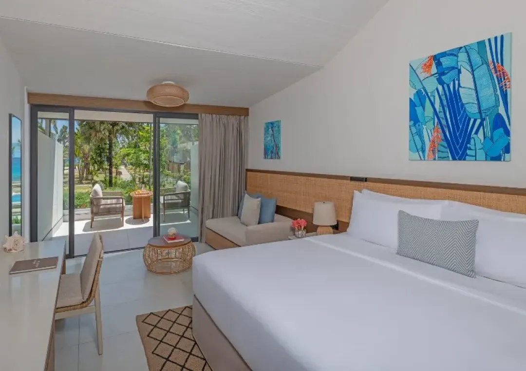 Avani-Barbarons-Seychelles-Superior-Garden-View-Balcony-Room