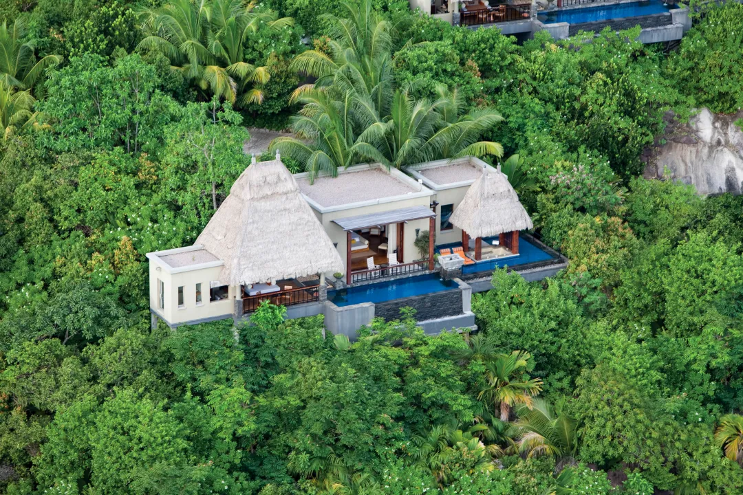 AnantaraMaiaSeychelles_ OceanViewPool_ Villas_Exterior (2)