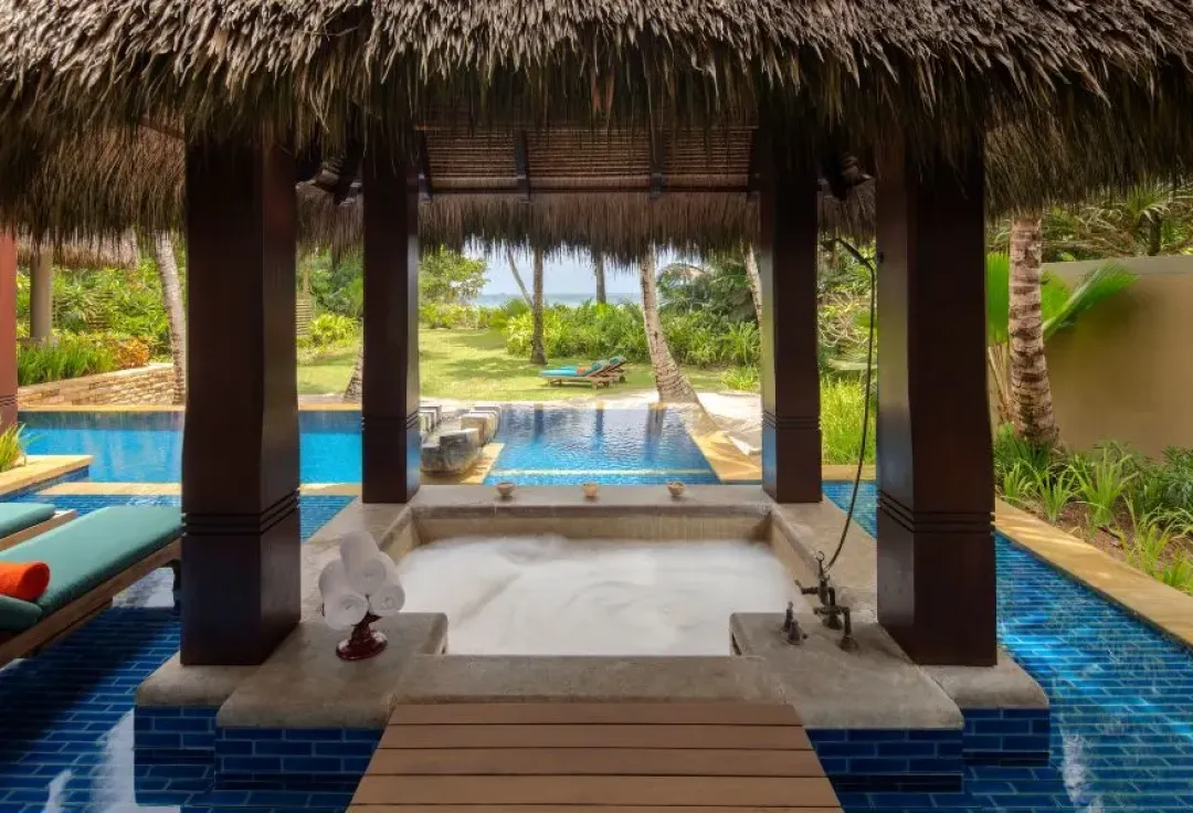 Anantara-Maia-Villas-Premier-Beach-Pool-Villa-Cabana