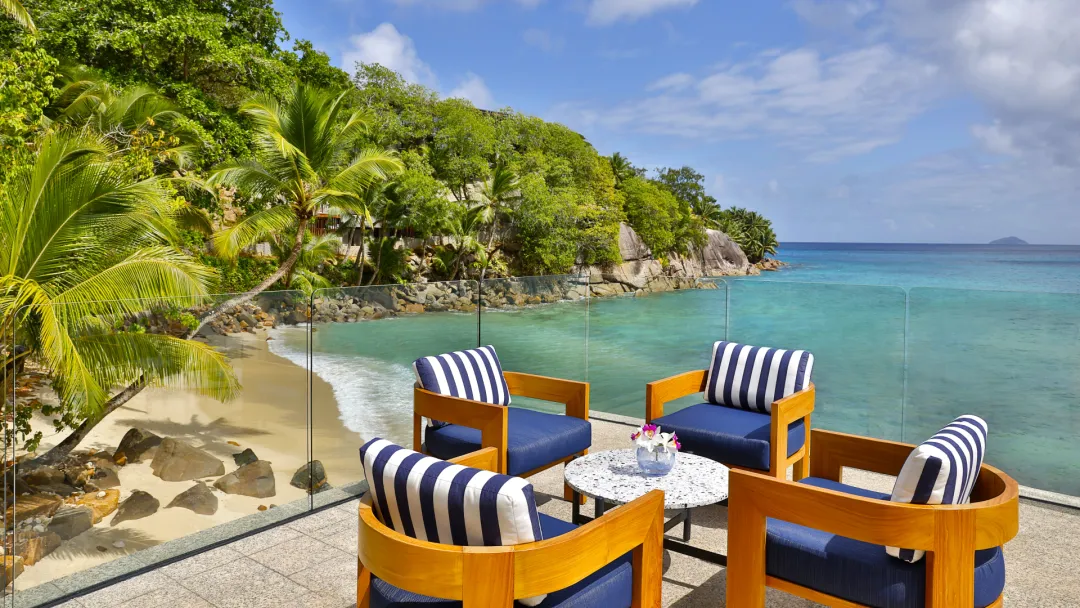 Mango House Seychelles - Outdoor Seathing