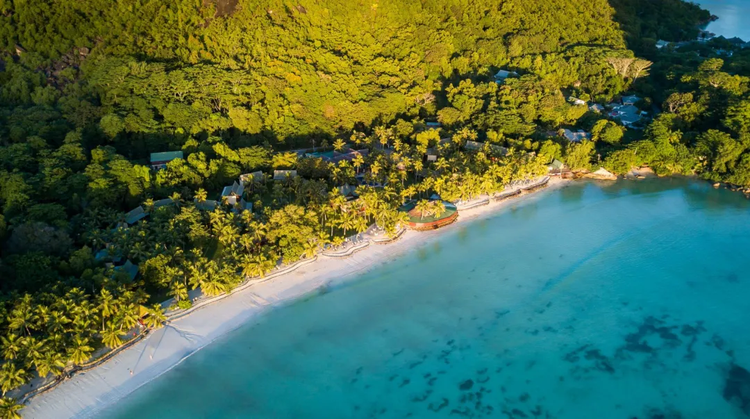 Paradise-Sun-Beach-View