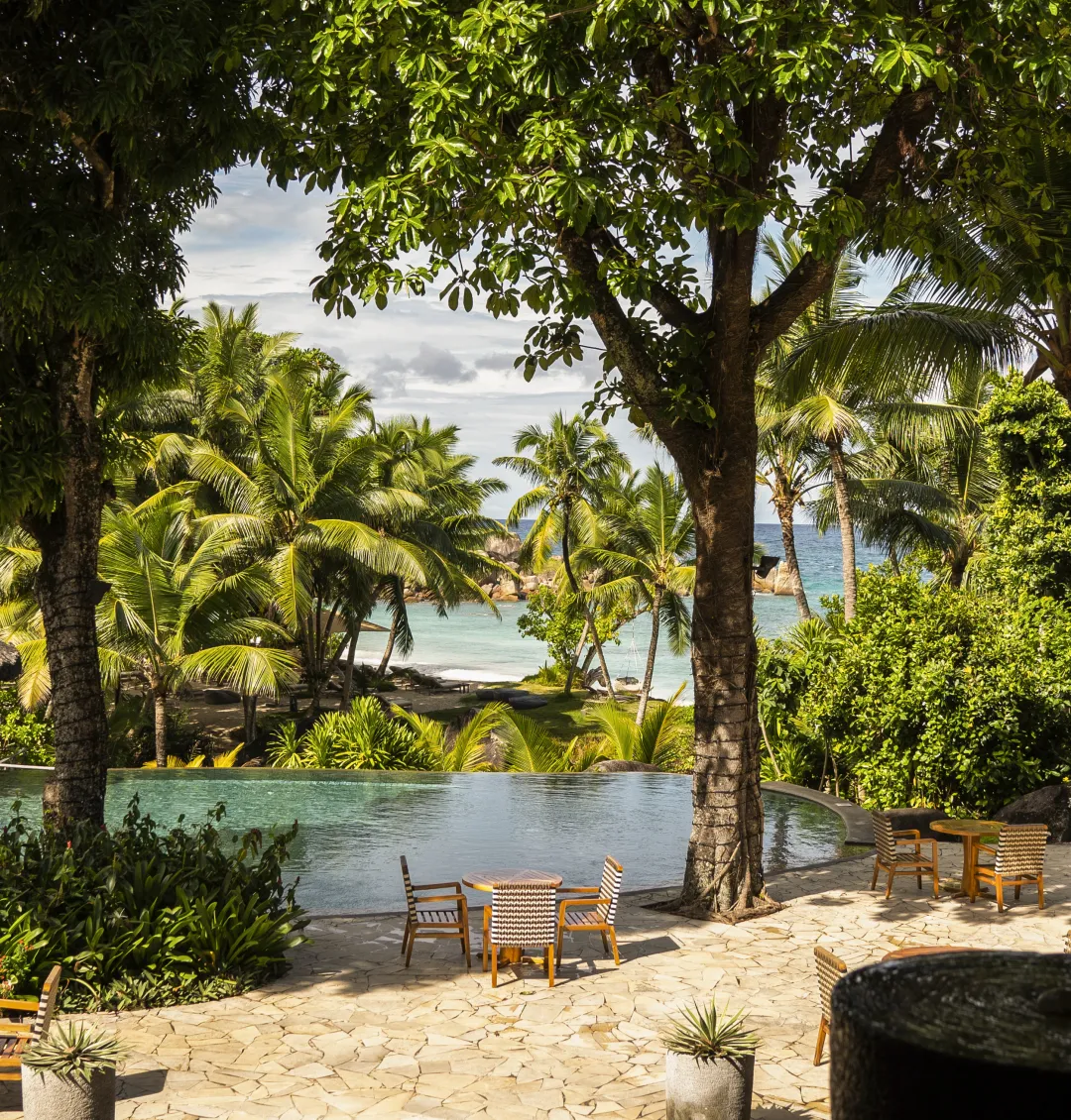 Constance Lemuria Praslin Seychelles - Legend Pool Bar