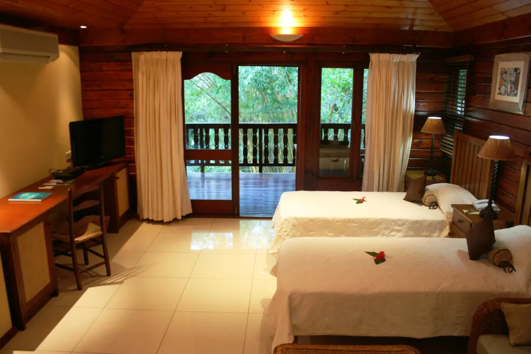 MasonsTravel_CerfIslandResort_Tortoise suite second bedroom