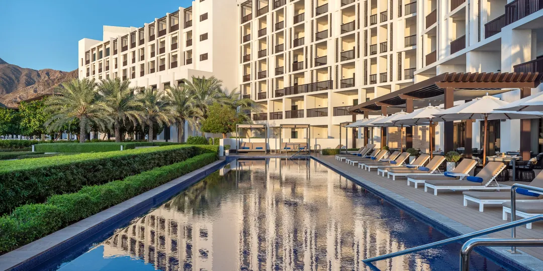 InterContinental-Fujairah-Club-Pool