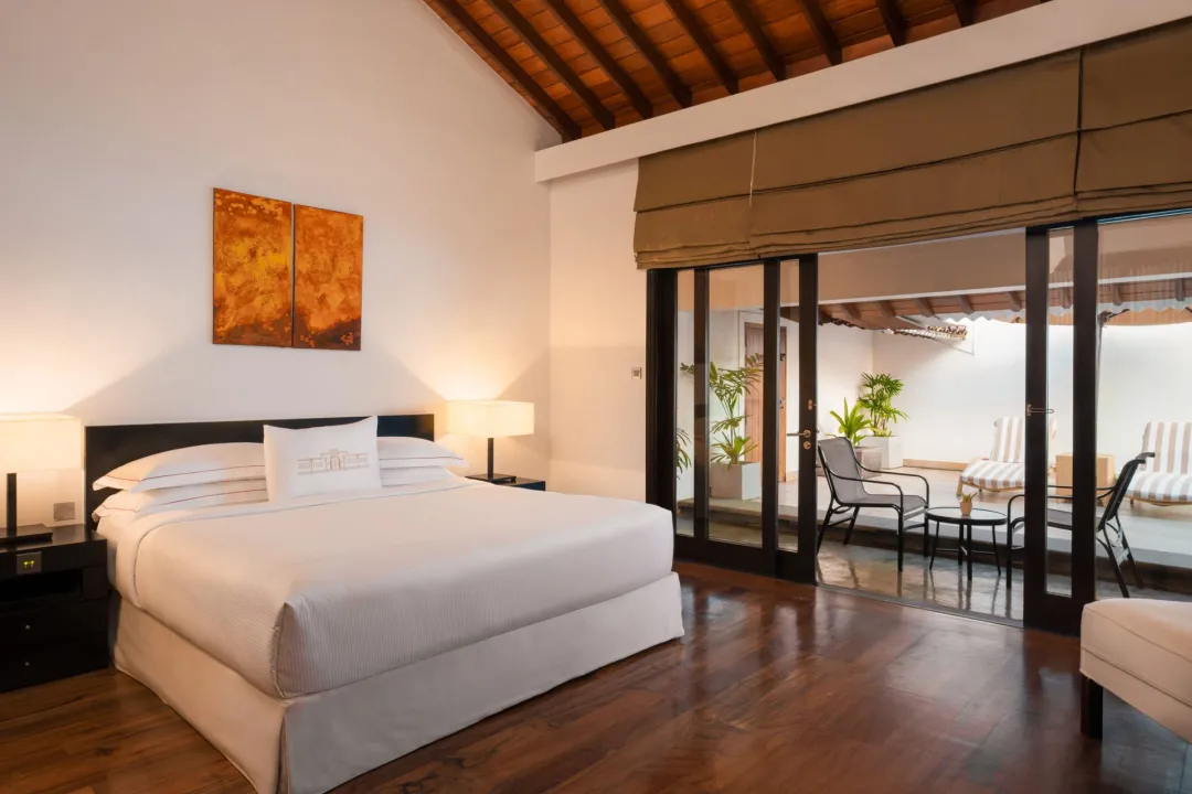 Courtyard Room - Bedroom