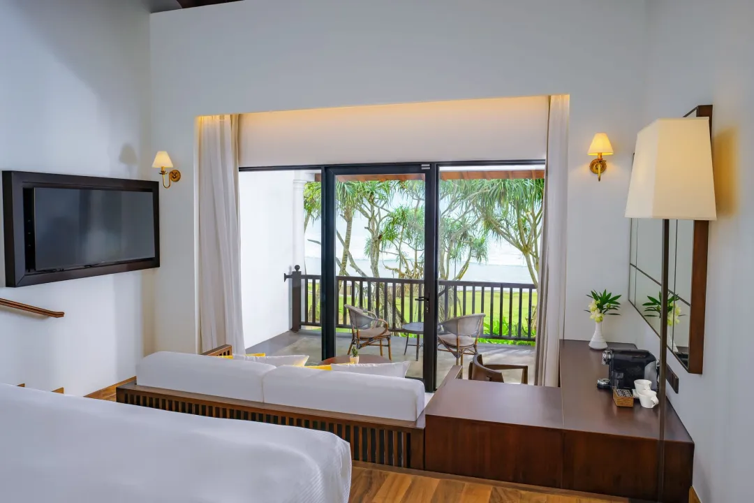 Premium Ocean Room - Balcony Lounge