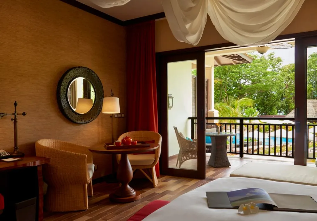 Story-Seychelles-Junior-Suite-with-Balcony-Detail