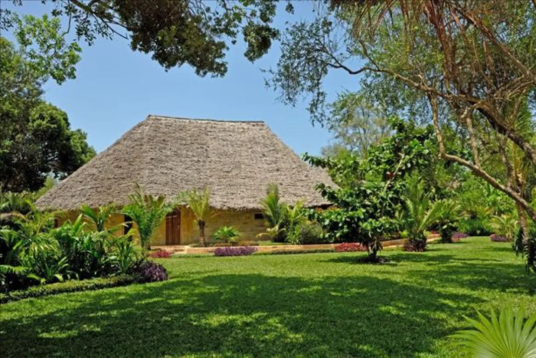 Deluxe Garden Bungalow - Garden View