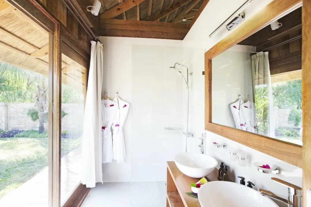 Royal Garden Villa with Private Pool - Bathroom