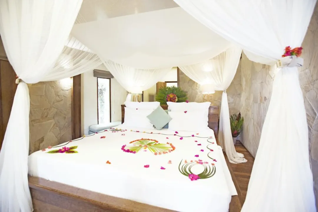 Royal Garden Villa with Private Pool - Bedroom