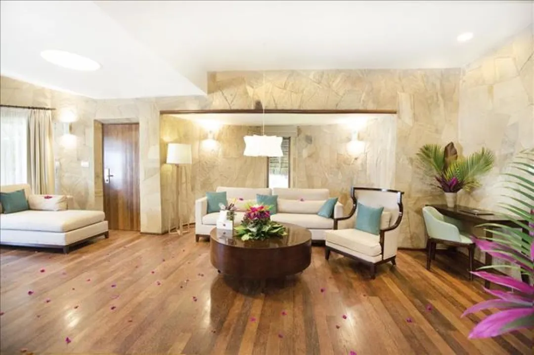 Seafront Luxury Villa - Living Room