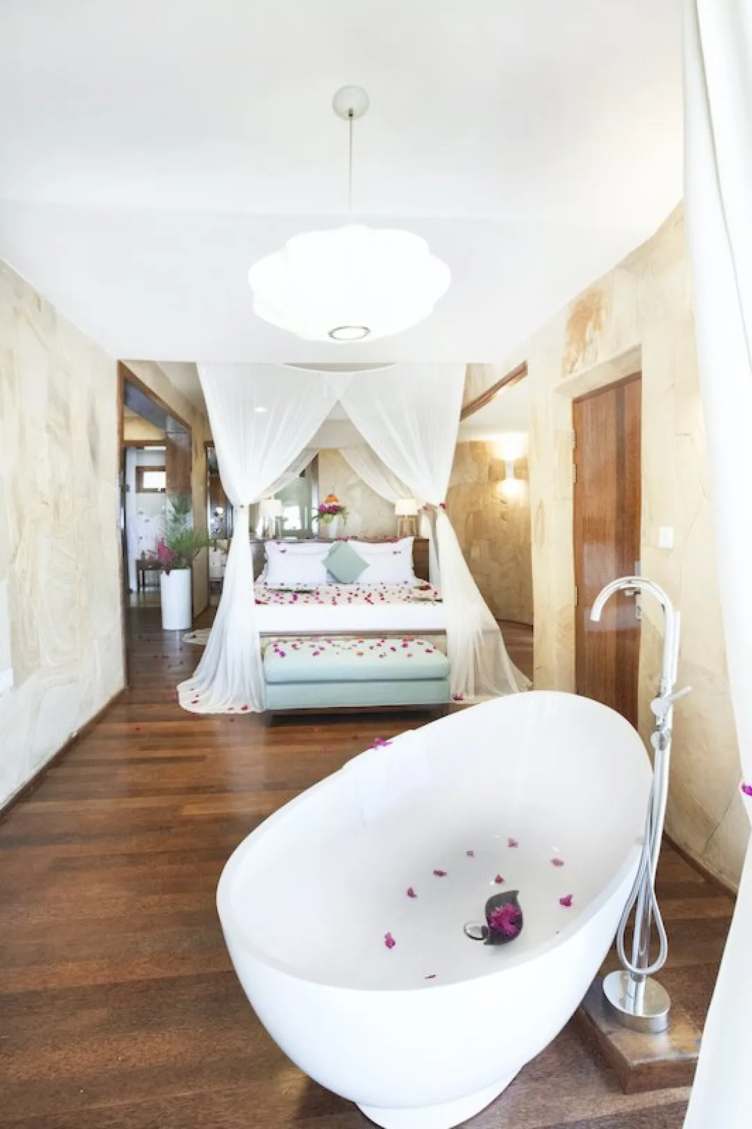 Seafront Luxury Villa with Private Pool - Bedroom