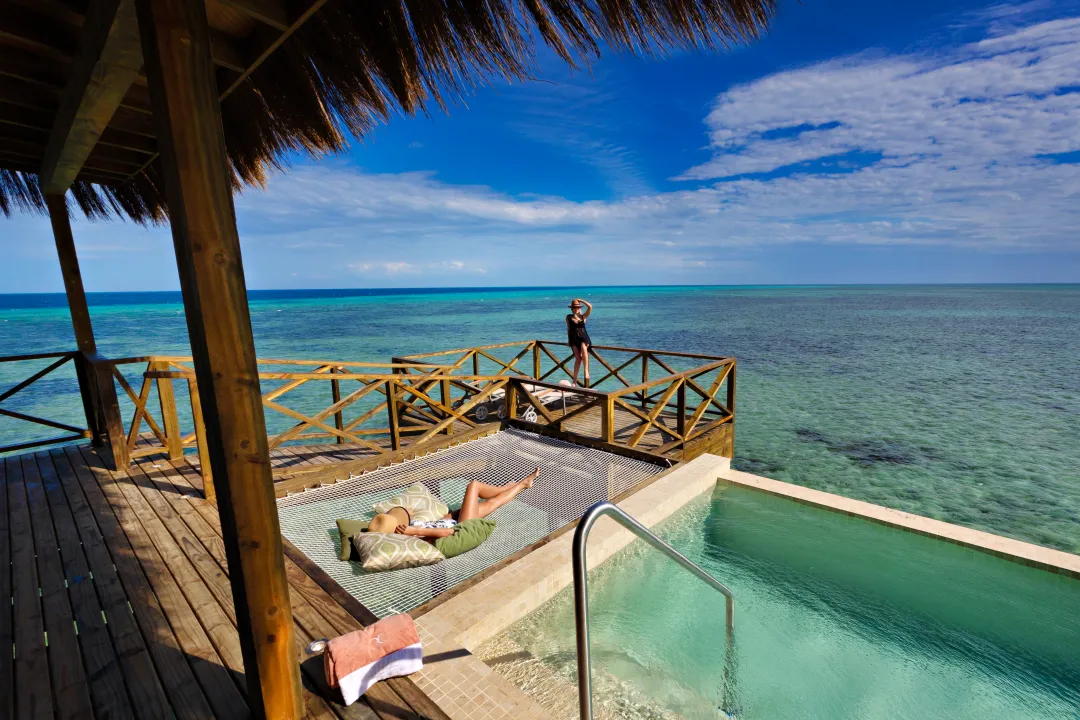 Lagoon Suite - Pool View