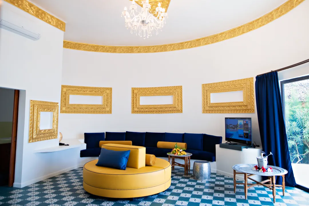 Luxury Beach Villa -Seating Aeria
