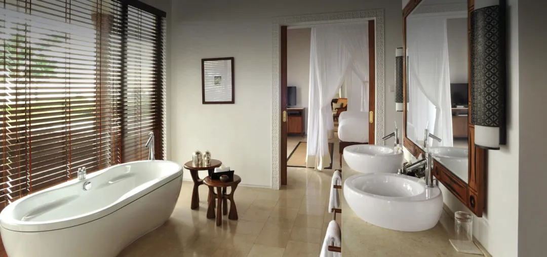 Luxury Garden Pool Villa - Bathroom