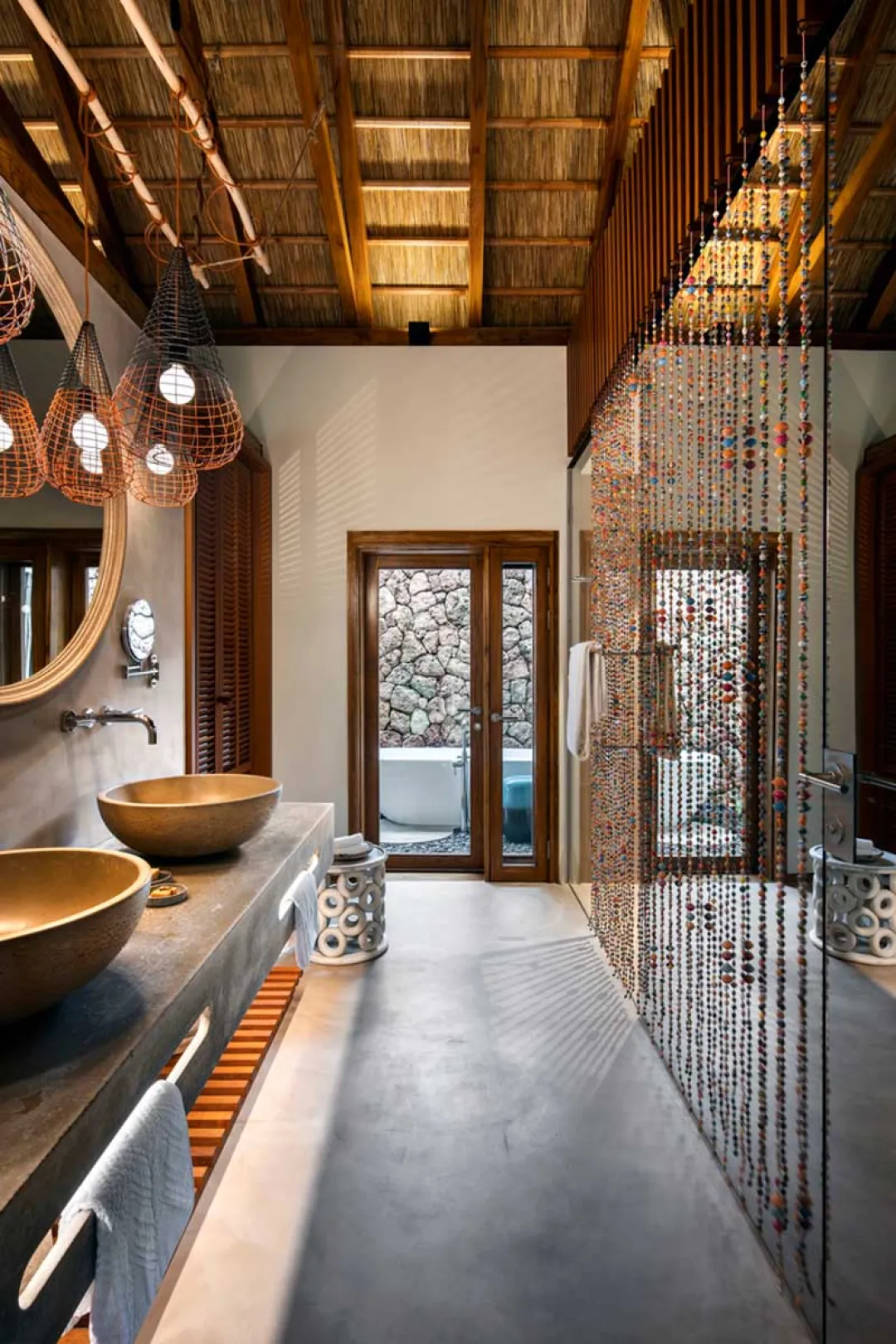 Jacuzzi Suite - Bathroom
