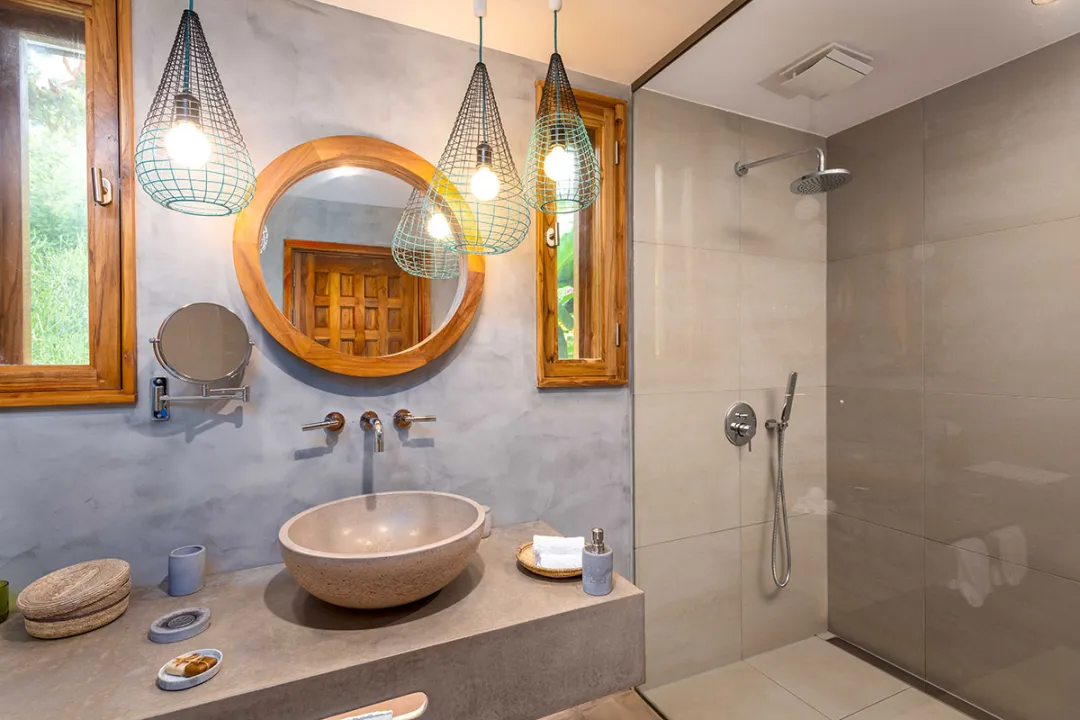 Two Bedroom Garden Villa - Bathroom