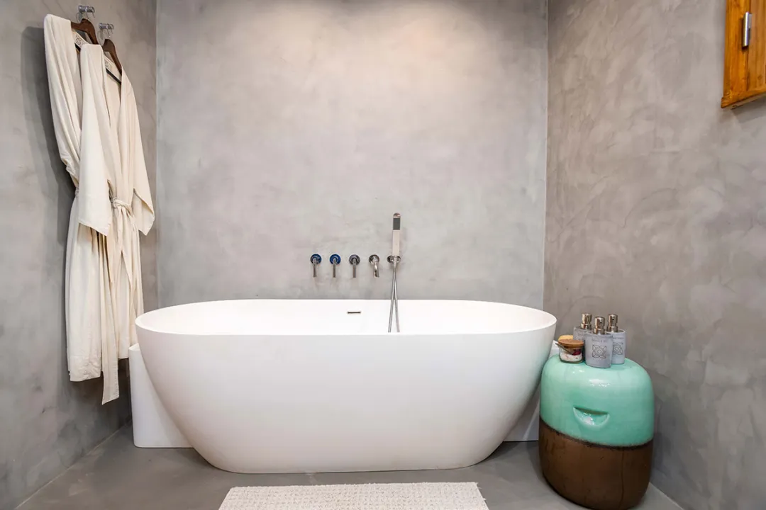 Two Bedroom Garden Villa - Bathtub