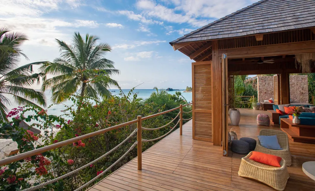 Two Bedroom Oceanfront Villa -Terrace With View