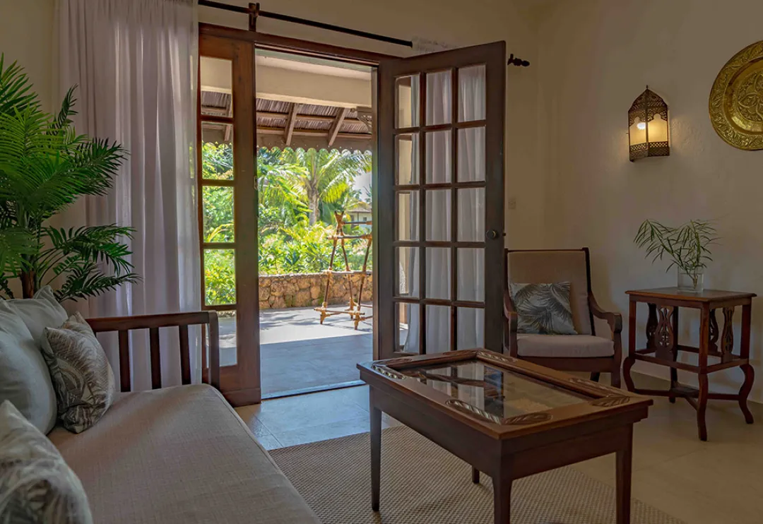 Deluxe Room - Living Room