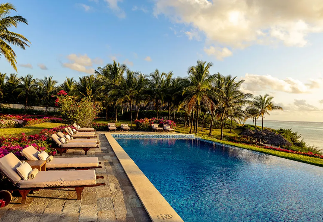 Zawadi Ocean Front Villa - Pool With View