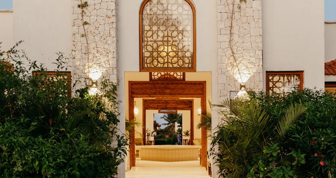 Lux Marijani - Entrance