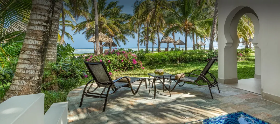 Ocean Front One Bedroom Villa - Terrace Lounge