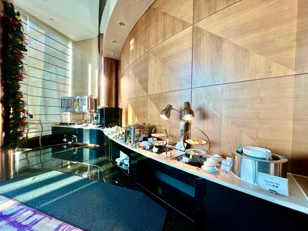 Harbour Club Lounge – Afternoon tea4