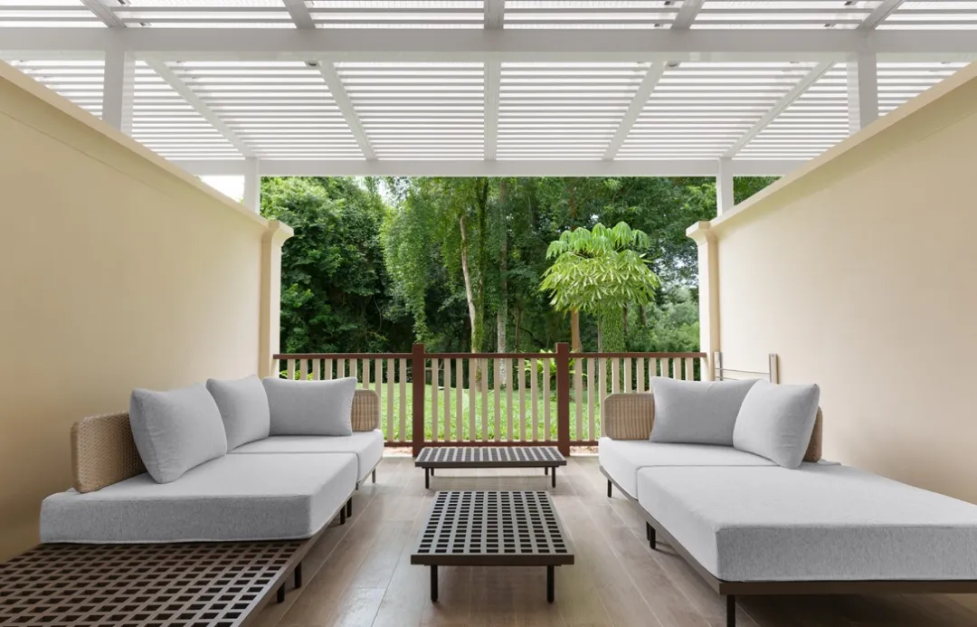 Family Room - Terrace Lounge