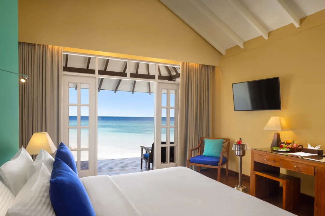 Adaaran-Select-Meedhupparu-Beach-Villa-Ocean-View