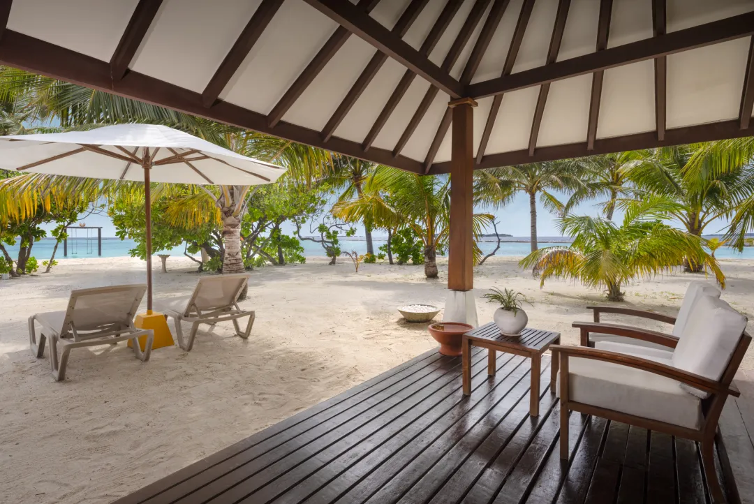 Sunset Deluxe Beach Villa - Terrace Lounge View