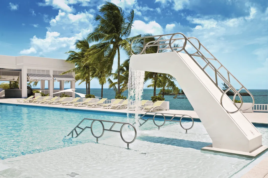 Couples Tower Isla - Pool