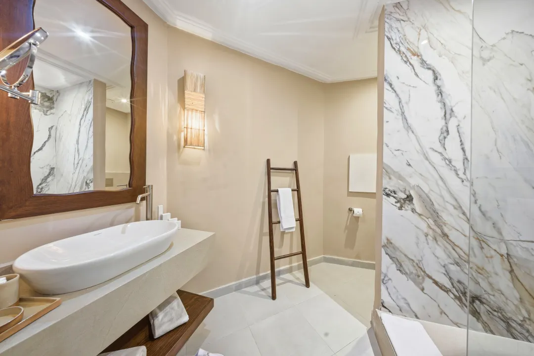 Two Bedroom Prestige Suite - Bathroom
