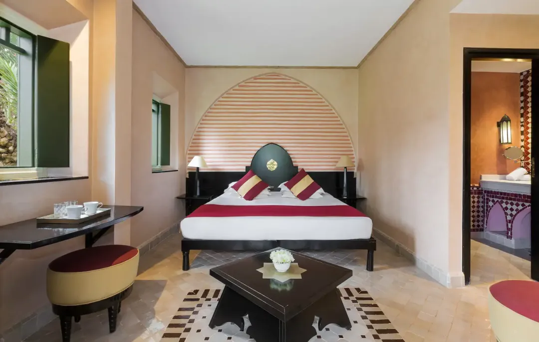 Deluxe Room - Bedroom