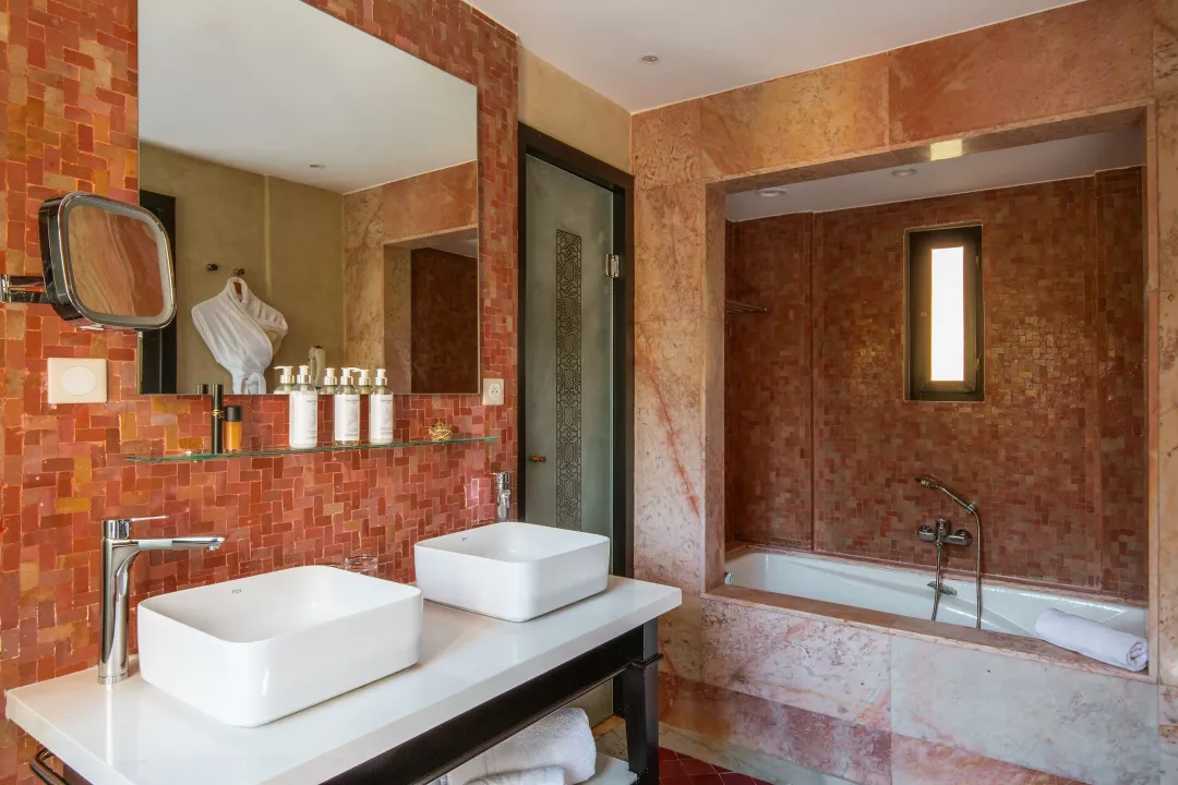 Exclusive Collection Space Suite - Bathroom