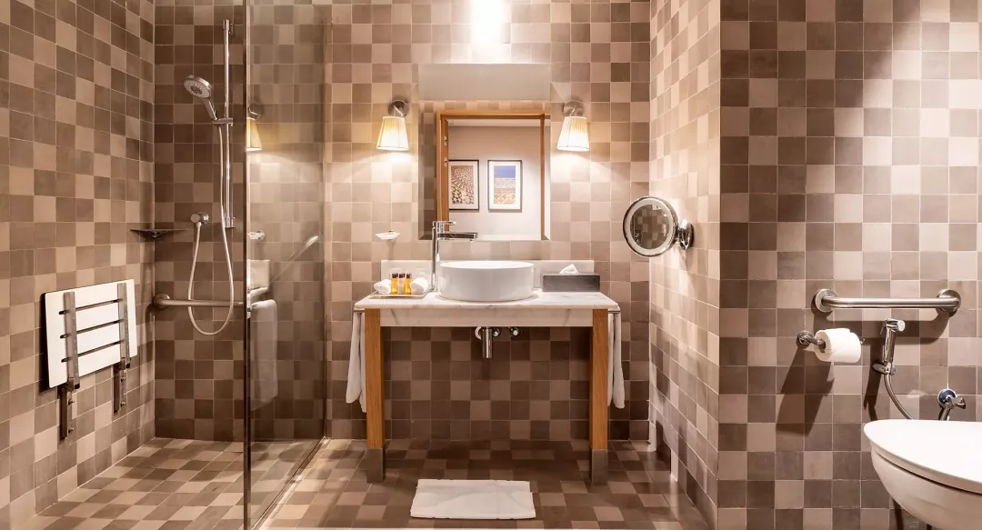 Contemporary Classic Room - Bathroom