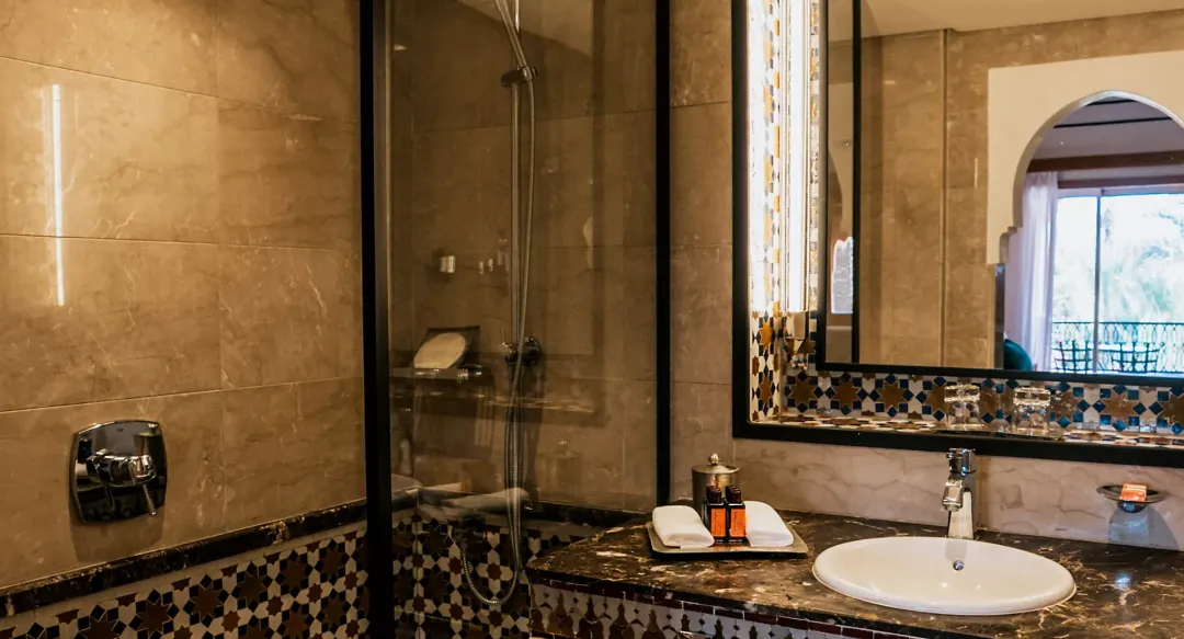 Deluxe Room - Bathroom View
