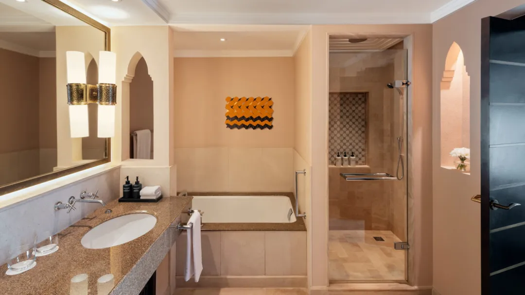 Garden Patio Room - Bathroom