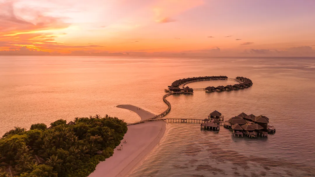 Coco Bodu Hithi - Aerial Suset View