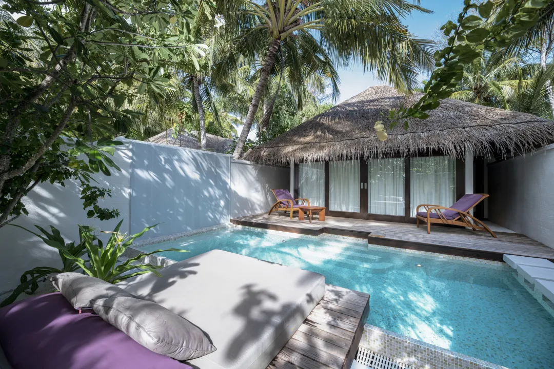 Island Villa with Pool - Pool Lounge