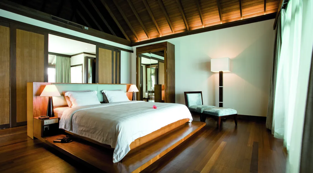 Water Villa with Pool - Bedroom 