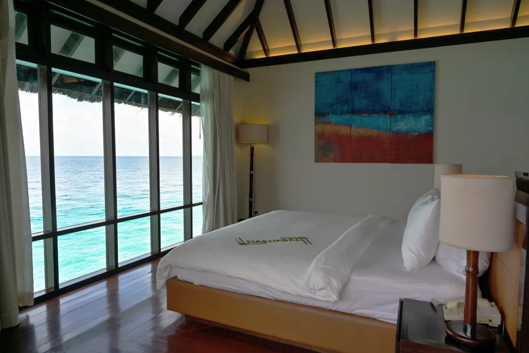 Escape Water Villa with Pool - Bedroom