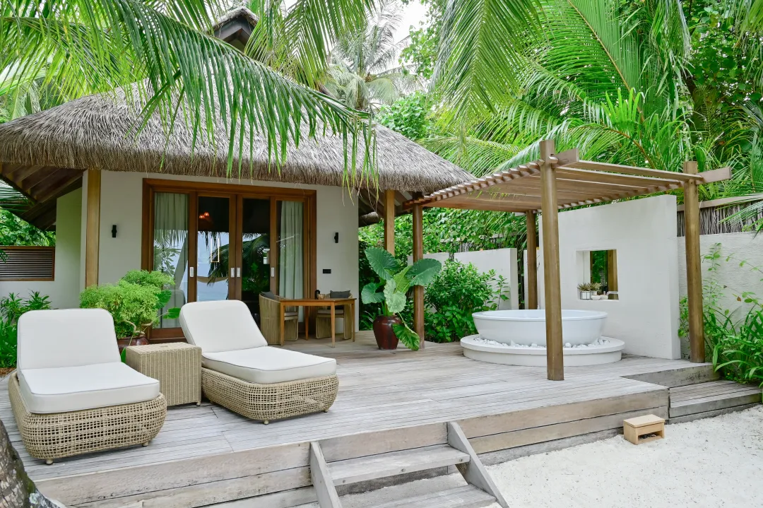 Grand Premier Beach Villa with Pool - Terrace Lounge